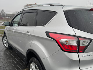 Ford Kuga foto 2