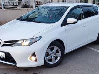 Toyota Auris foto 4