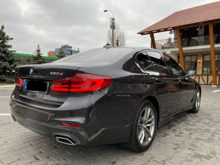 BMW 5 Series foto 4