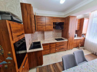 Apartament cu 2 camere, 85 m², Telecentru, Chișinău foto 1