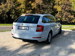 Skoda Octavia foto 3