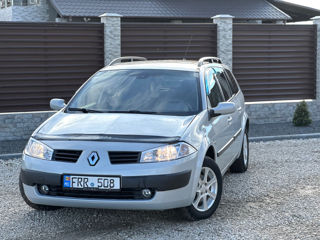 Renault Megane foto 2