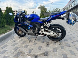 Honda CBR1000RR foto 2