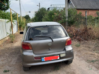 Toyota Yaris foto 3