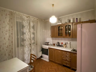 Apartament cu 3 camere, 72 m², Botanica, Chișinău foto 3