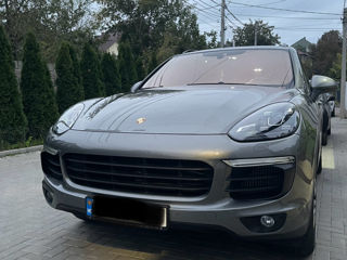 Porsche Cayenne foto 2