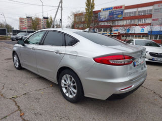 Ford Fusion foto 5