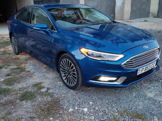 Ford Fusion foto 8