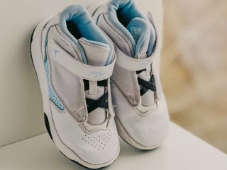 Nike Air Jordan Max Aura 4 'Ice Blue'