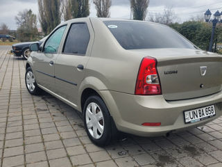 Dacia Logan foto 2