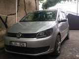 Volkswagen Touran foto 4