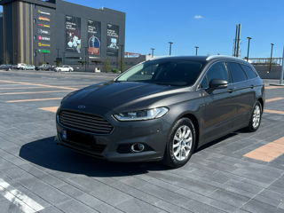 Ford Mondeo foto 2