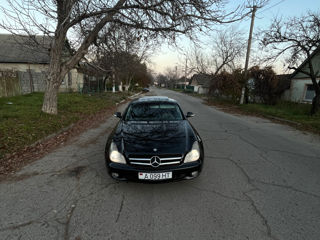 Mercedes CLS-Class foto 2