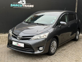 Toyota Verso foto 2