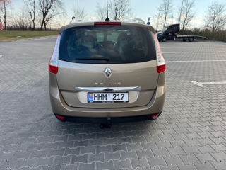 Renault Grand Scenic foto 6