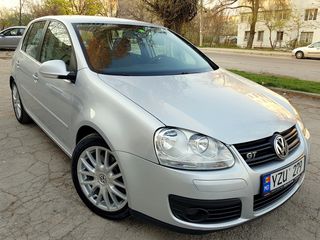 Volkswagen Golf foto 1