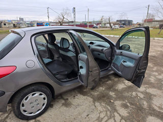 Peugeot 206 foto 7