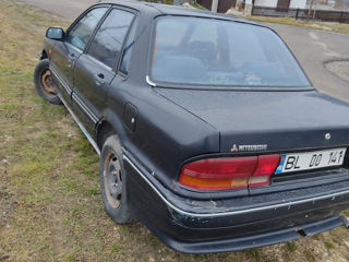 Mitsubishi Galant foto 3