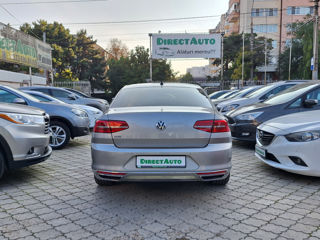 Volkswagen Passat foto 3