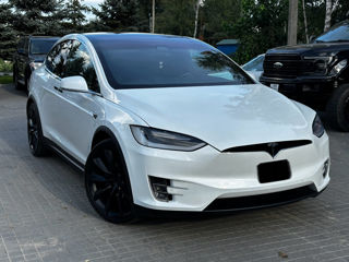 Tesla Model X foto 1