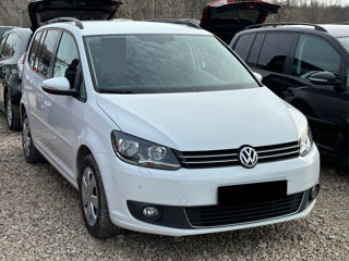 Volkswagen Touran foto 4