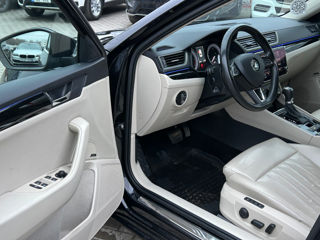 Skoda Superb foto 7