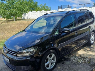 Volkswagen Touran foto 3