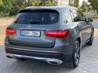 Mercedes GLC foto 4