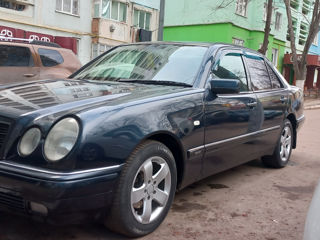 Mercedes E Класс