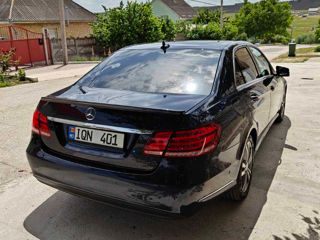 Mercedes E-Class foto 2