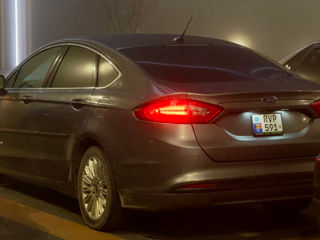 Ford Fusion foto 6