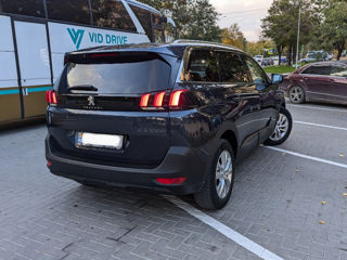 Peugeot 5008 foto 3