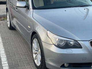 BMW 5 Series foto 3