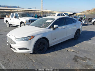 Ford Fusion foto 2