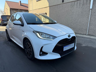 Toyota Yaris фото 4