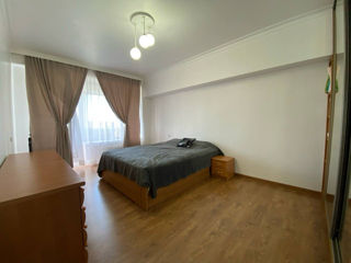Apartament cu 2 camere, 80 m², Centru, Chișinău foto 9