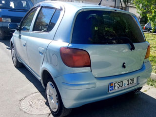 Toyota Yaris foto 3