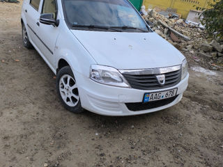 Dacia Logan foto 4