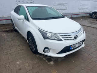 Toyota Avensis foto 3