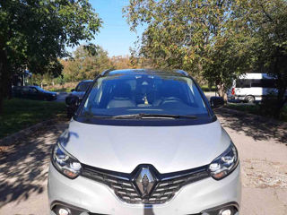 Renault Grand Scenic foto 2