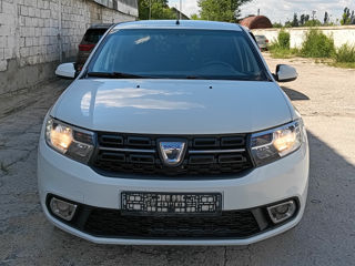 Dacia Logan foto 2