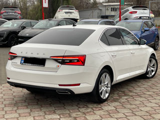 Skoda Superb foto 4