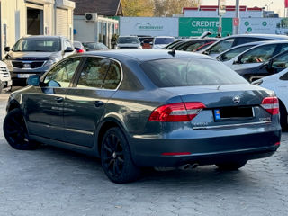 Skoda Superb foto 4