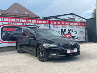 Skoda Superb foto 2