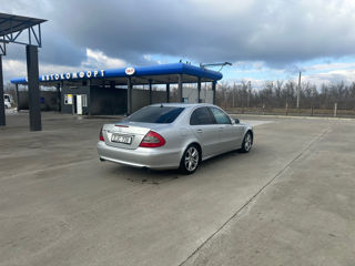 Mercedes E-Class foto 4