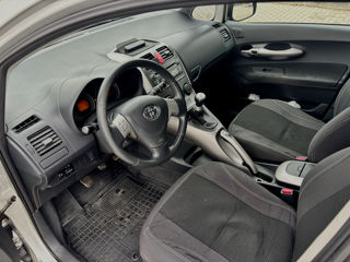 Toyota Auris foto 9