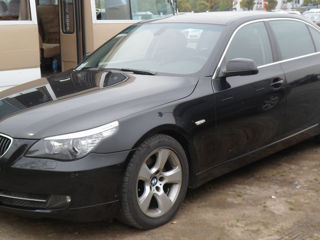 BMW 5 Series foto 1