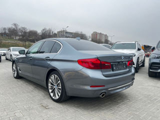 BMW 5 Series foto 4