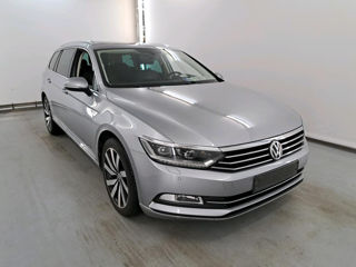 Volkswagen Passat foto 3