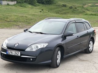 Renault Laguna foto 2